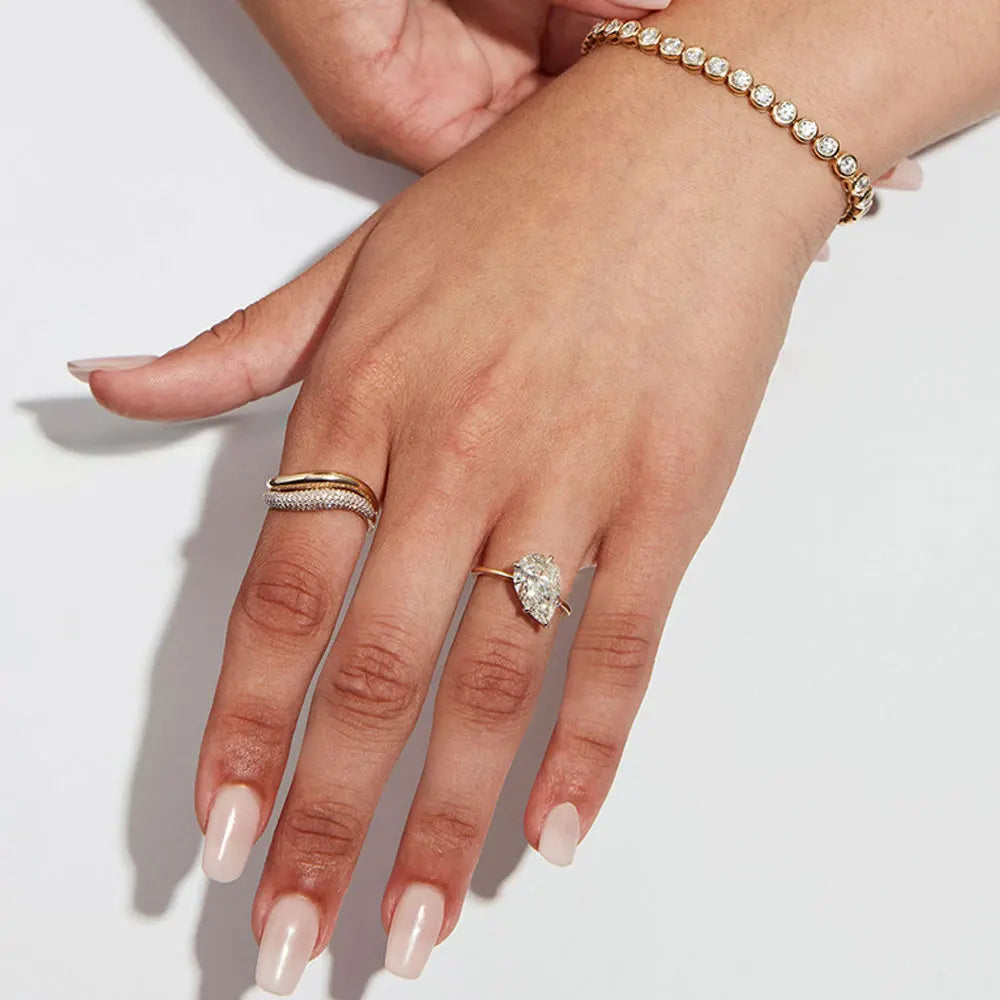 Twisted Moissanite Stackable Ring Set